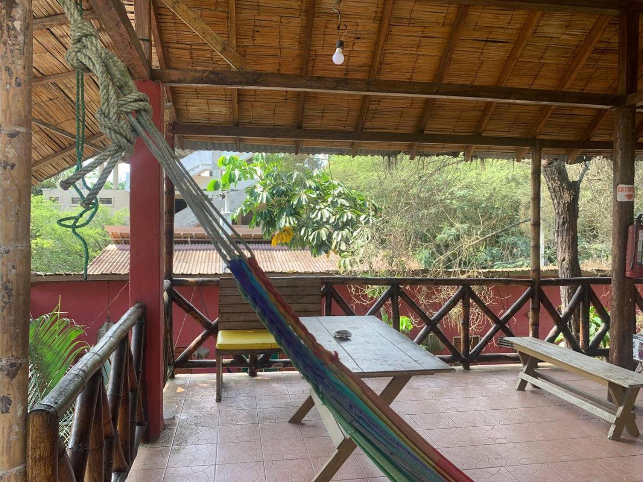 Hostal Mamacucha Montañita Exterior foto